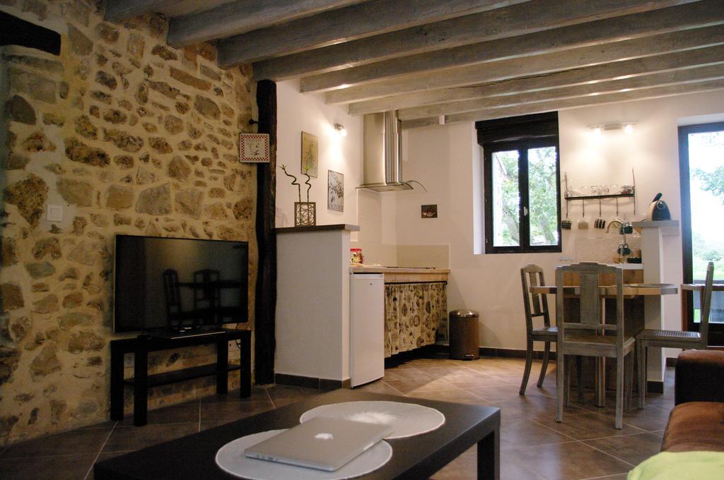 Apartmán Escalebelair Fontenay-les-Briis Pokoj fotografie